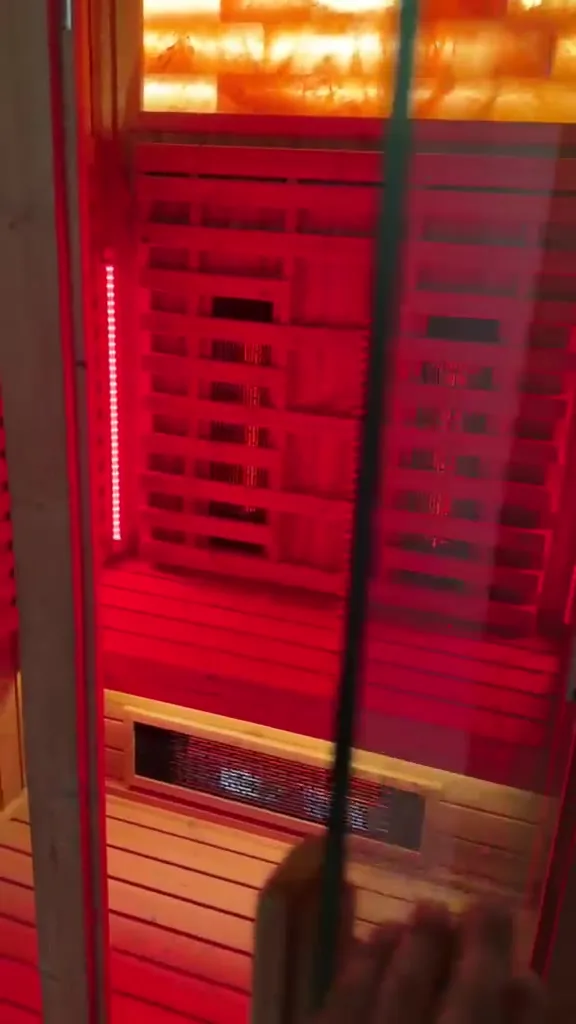 Project 01 sauna in infrared and red light mode